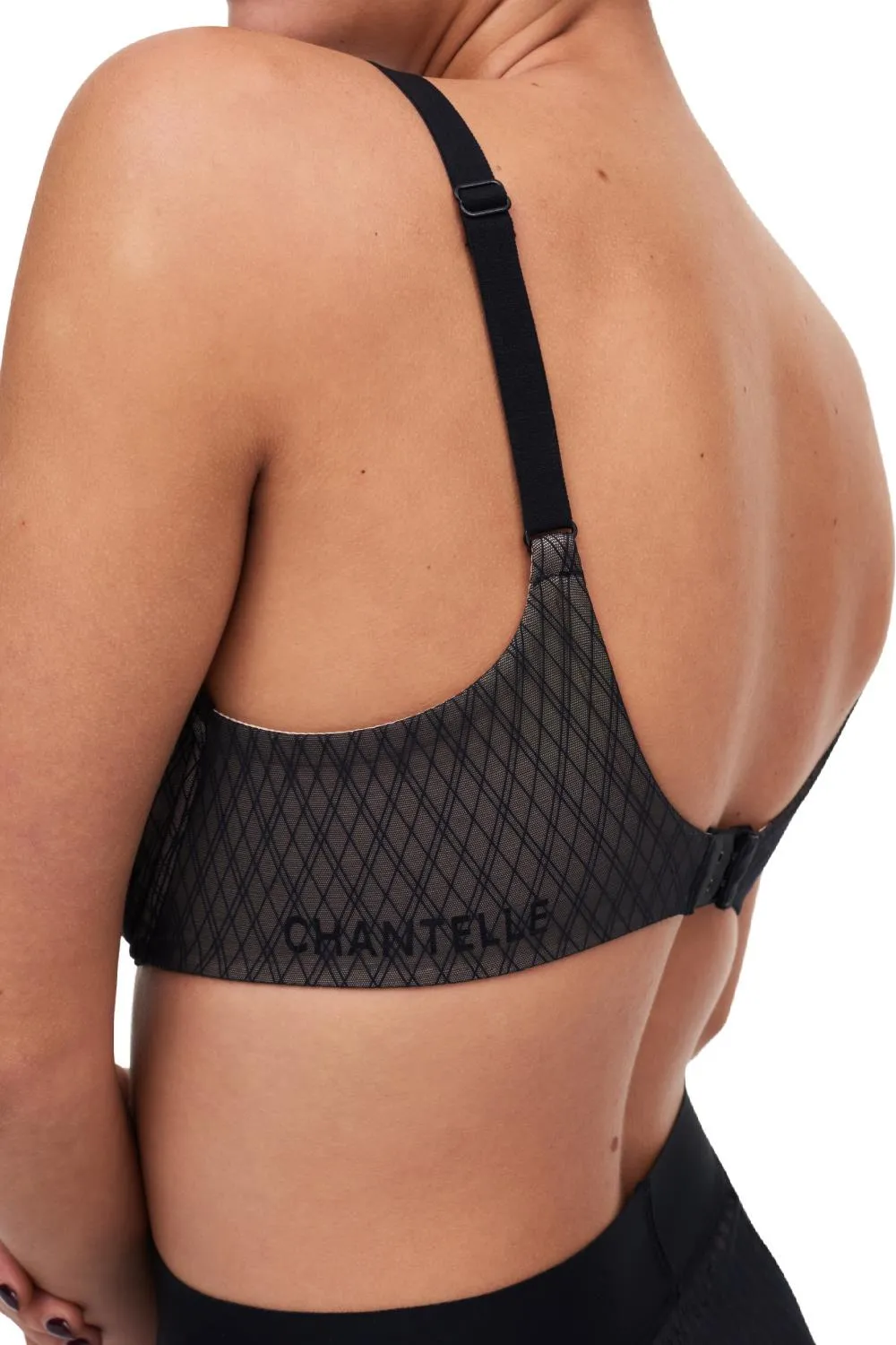 Chantelle Smooth Lines Seamless Bra, Black Beige (C11N1)