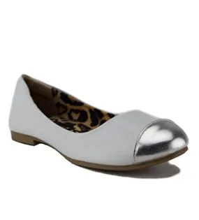 Girls Leatherette Silver Cap Toe  Slip On Flats  White & Silver