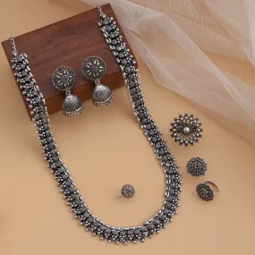 Kareena Kolhapuri Necklace Set