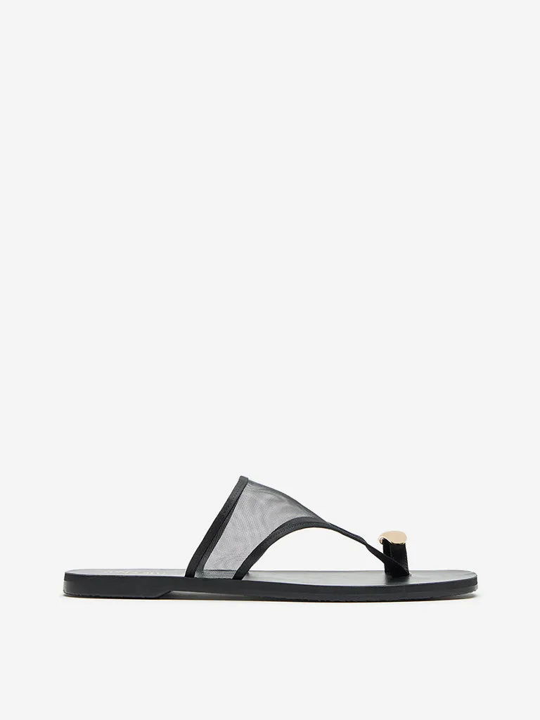 LUNA BLU Black Mesh Detailed Toe-Ring Slides