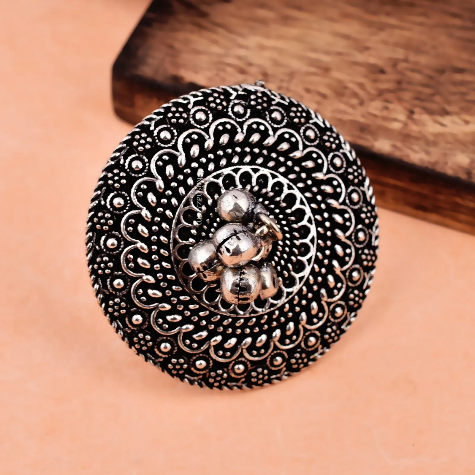 Pratyusha Adjustable Finger Ring