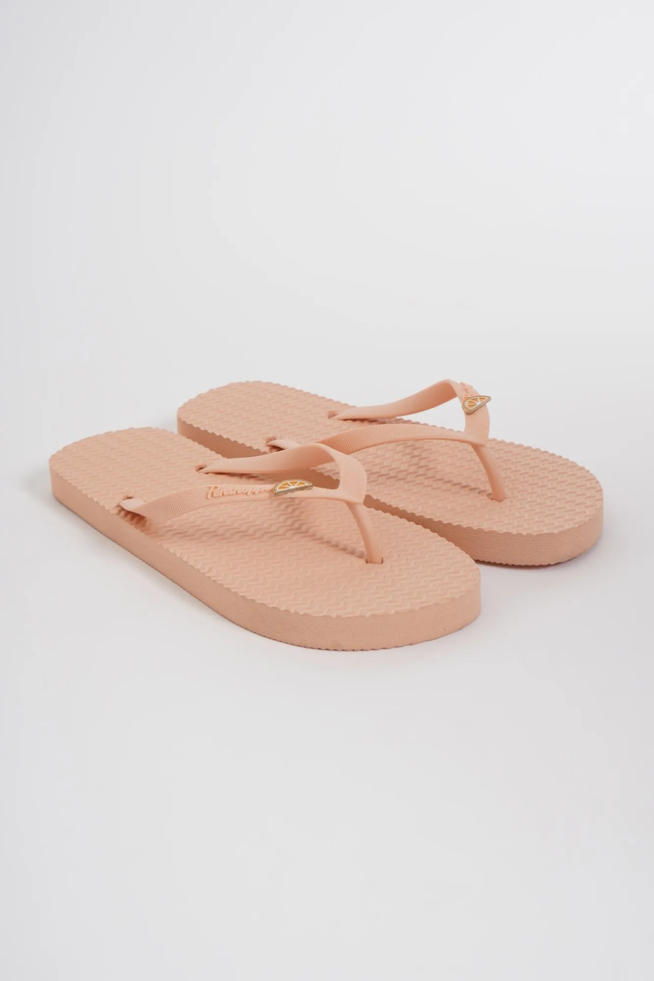 Women's Textured Flip Flops with Metal Pin